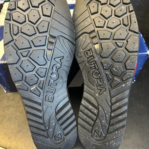 BUTORA HEXA Slip-on Approach / camp / casual MENS 11.5 - Picture 8 of 8